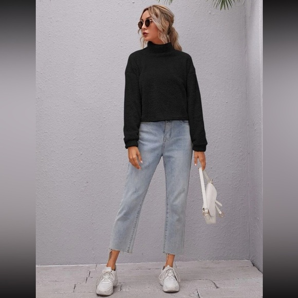 Shein Fuzzy Black Cropped Sweater - Picture 1 of 8